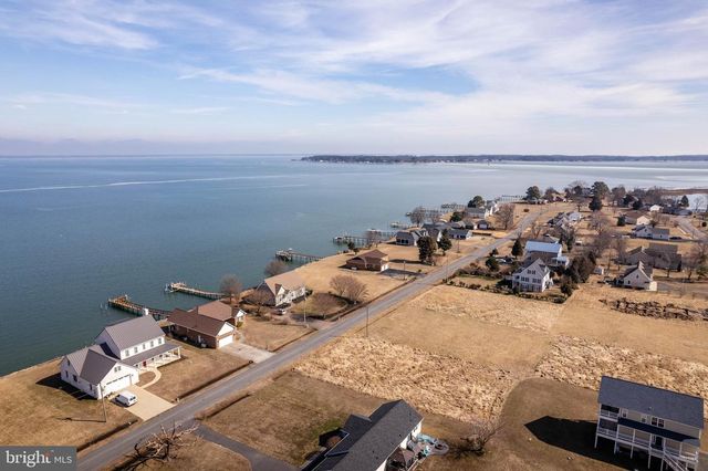 144 ESSEX, Montross, VA 22520