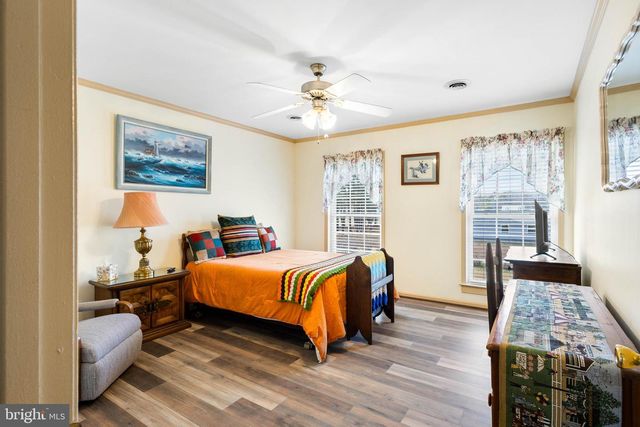 144 ESSEX, Montross, VA 22520