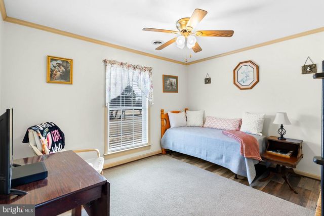 144 ESSEX, Montross, VA 22520