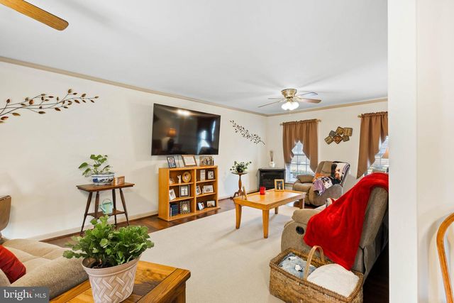 144 ESSEX, Montross, VA 22520