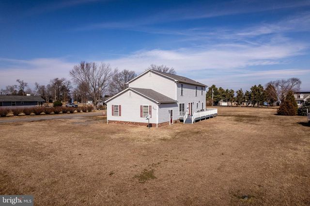 144 ESSEX, Montross, VA 22520