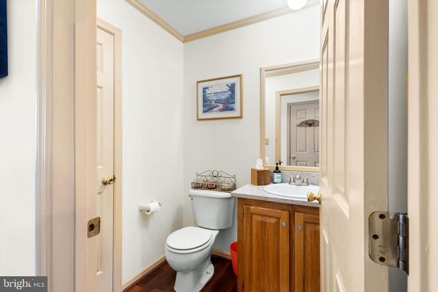 144 ESSEX, Montross, VA 22520