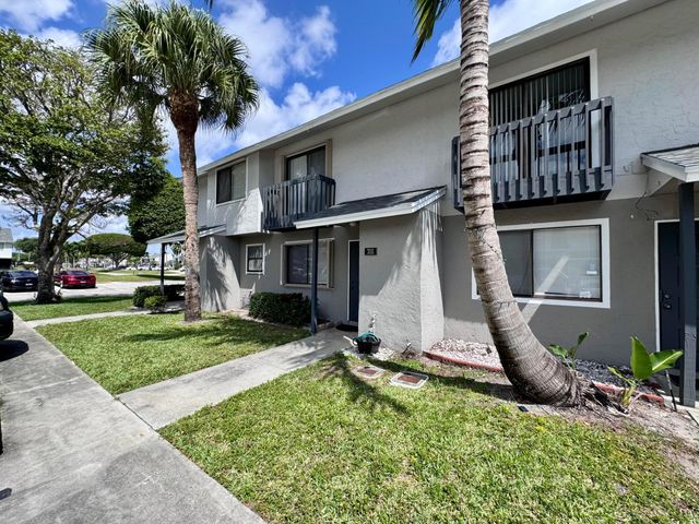 704 Riverside Drive, Greenacres, FL 33463