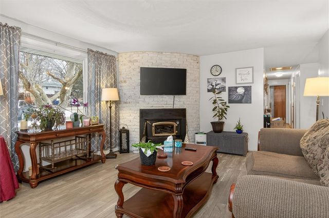 4600 Ontario Center Rd, Walworth, NY 14568