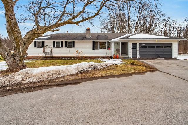 4600 Ontario Center Rd, Walworth, NY 14568