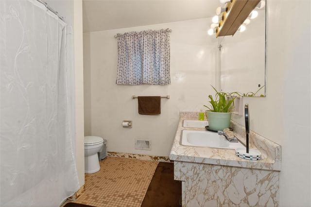 4600 Ontario Center Rd, Walworth, NY 14568