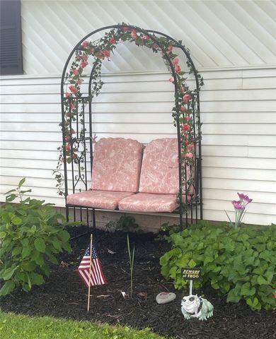 4600 Ontario Center Rd, Walworth, NY 14568