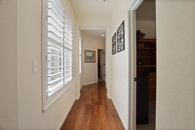 438 Castle Oaks Dr, Ione, CA 95640