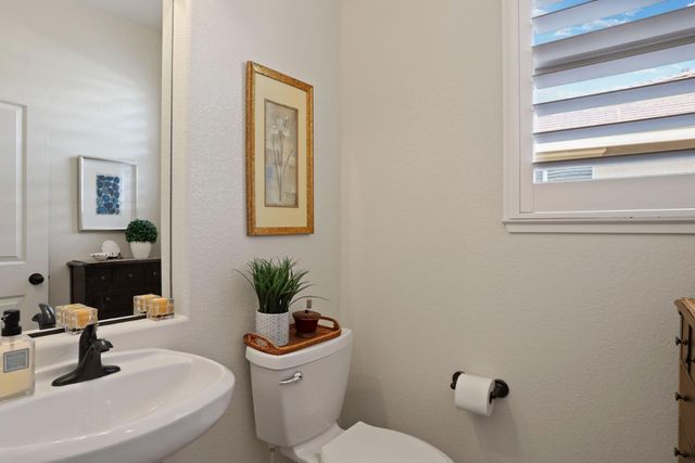 438 Castle Oaks Dr, Ione, CA 95640