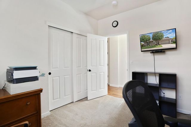 438 Castle Oaks Dr, Ione, CA 95640