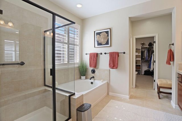 438 Castle Oaks Dr, Ione, CA 95640