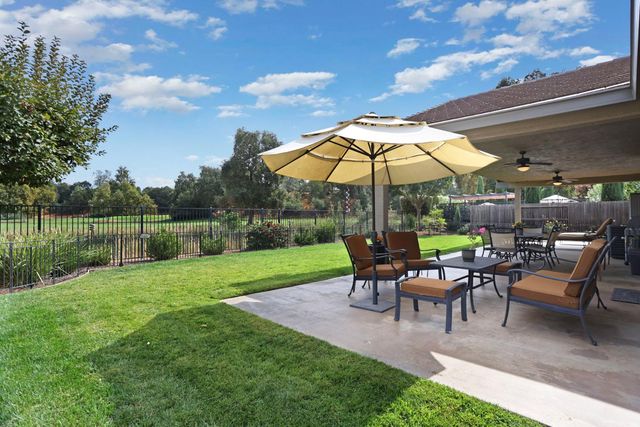 438 Castle Oaks Dr, Ione, CA 95640