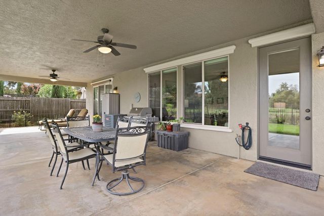 438 Castle Oaks Dr, Ione, CA 95640