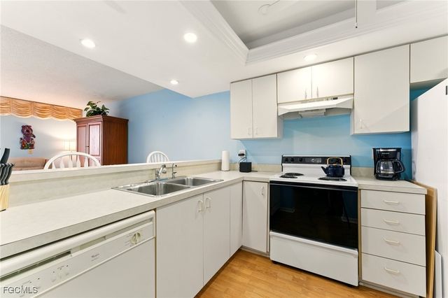 3460 N Key DR 409, North Fort Myers, FL 33903