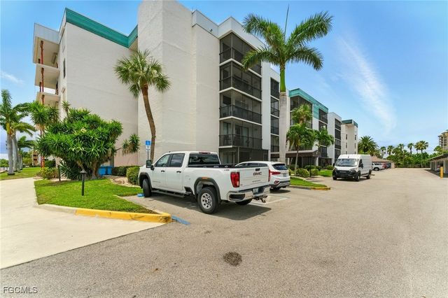 3460 N Key DR 409, North Fort Myers, FL 33903