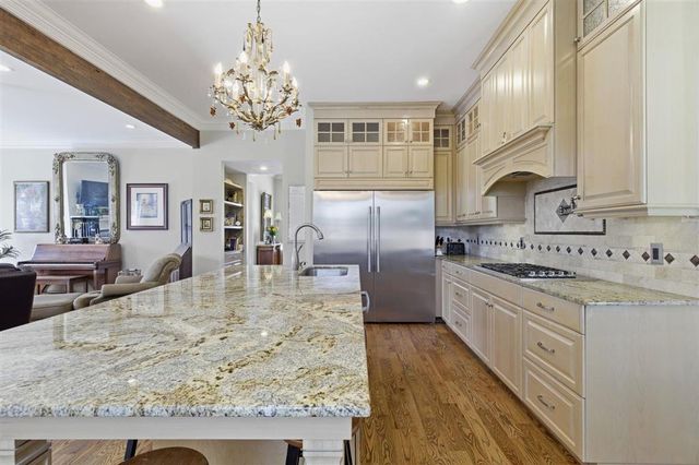 1114 Benvue Lane, Lake Charles, LA 70605