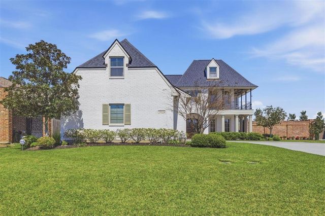 1114 Benvue Lane, Lake Charles, LA 70605