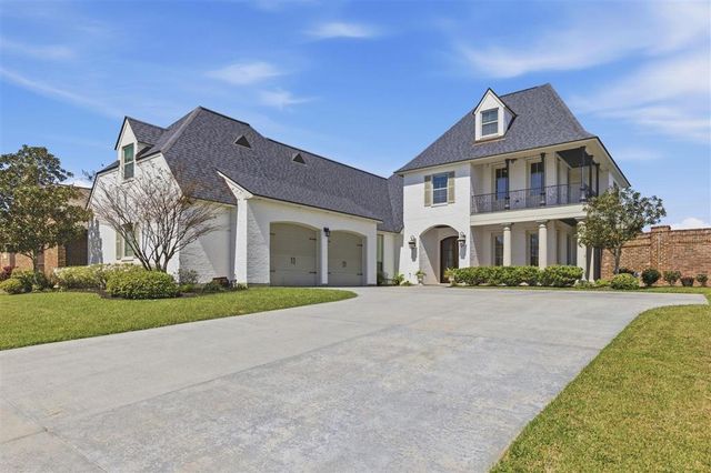 1114 Benvue Lane, Lake Charles, LA 70605