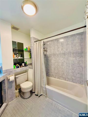 22 Church Street, Nutley, NJ 07110