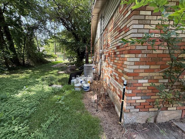 802 E Main Street, Tioga, TX 76271