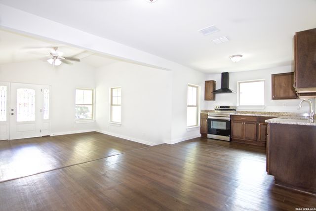 126 Holly St., San Antonio, TX 78207