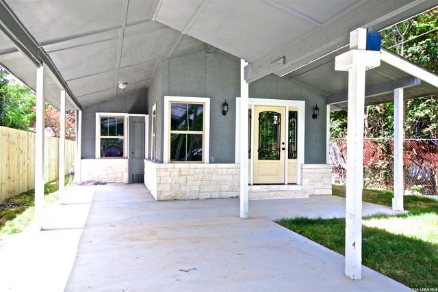 126 Holly St., San Antonio, TX 78207
