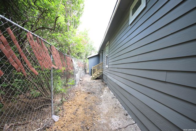 126 Holly St., San Antonio, TX 78207