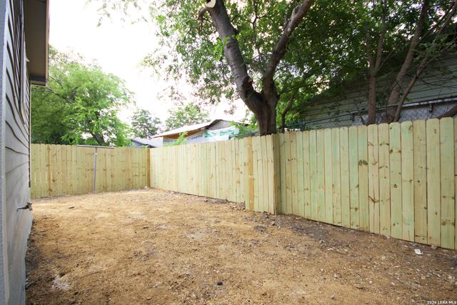 126 Holly St., San Antonio, TX 78207