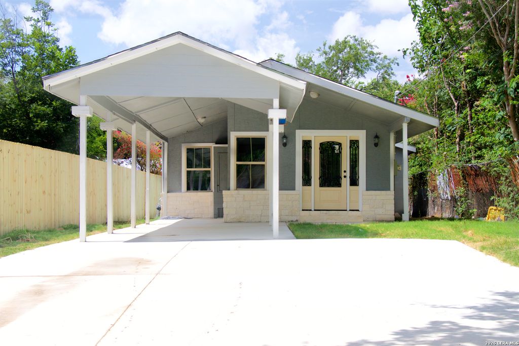 126 Holly St., San Antonio, TX 78207