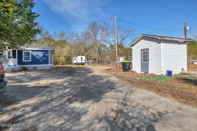 1705 Colon Mintz Road NE, Leland, NC 28451