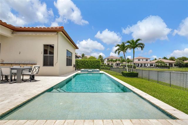 8363 NW 26th Ct, Cooper City, FL 33024