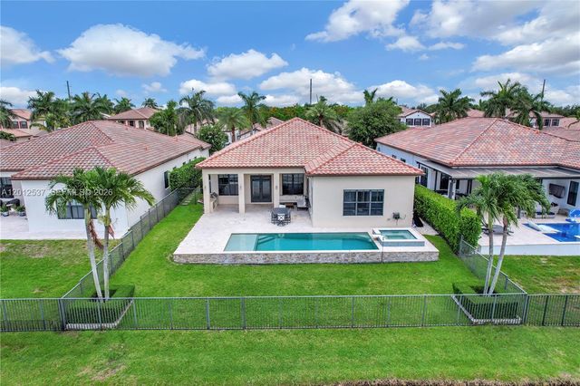8363 NW 26th Ct, Cooper City, FL 33024