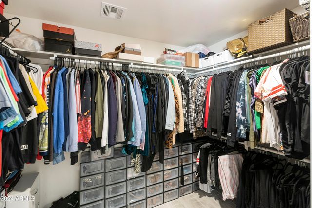 8822 W DEER VALLEY Road, Peoria, AZ 85382