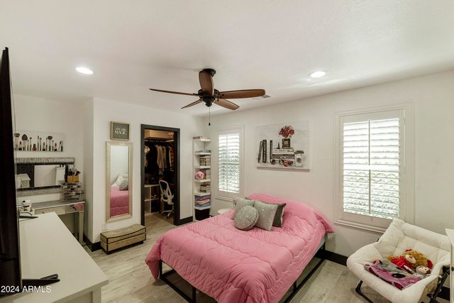 8822 W DEER VALLEY Road, Peoria, AZ 85382