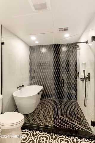 8822 W DEER VALLEY Road, Peoria, AZ 85382