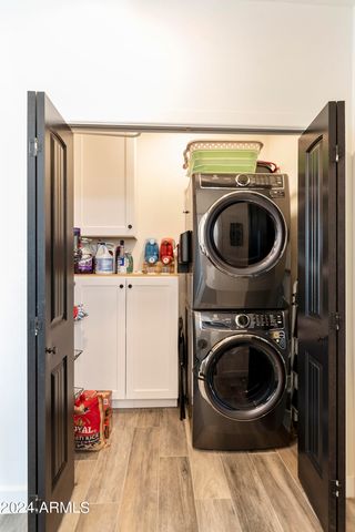 8822 W DEER VALLEY Road, Peoria, AZ 85382