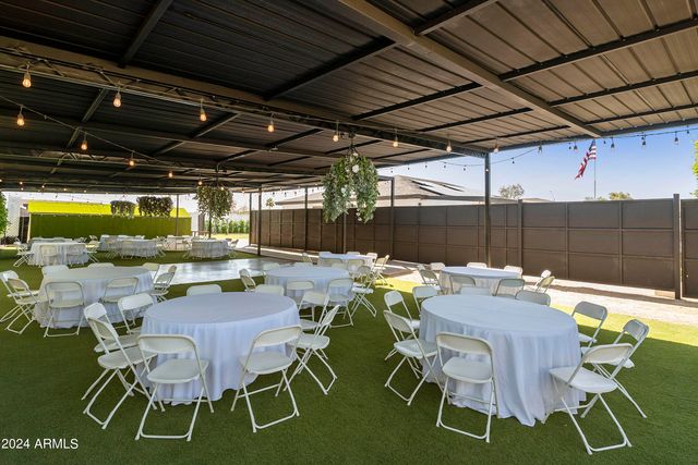 8822 W DEER VALLEY Road, Peoria, AZ 85382