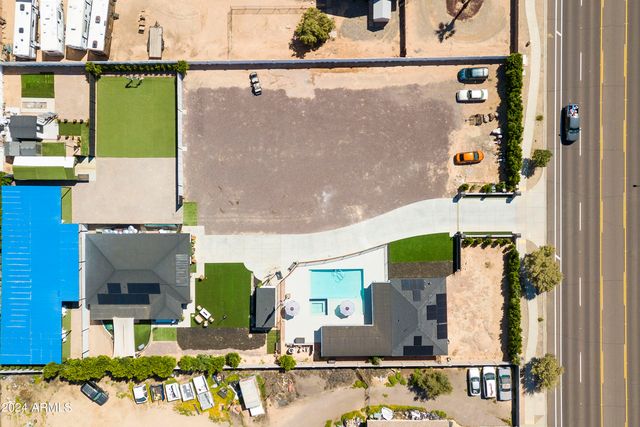 8822 W DEER VALLEY Road, Peoria, AZ 85382