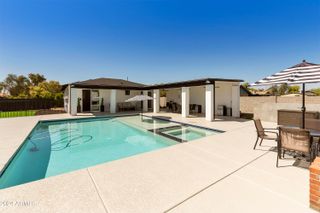 8822 W DEER VALLEY Road, Peoria, AZ 85382