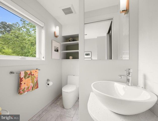 2901 ALBEMARLE ST NW, Washington, DC 20008