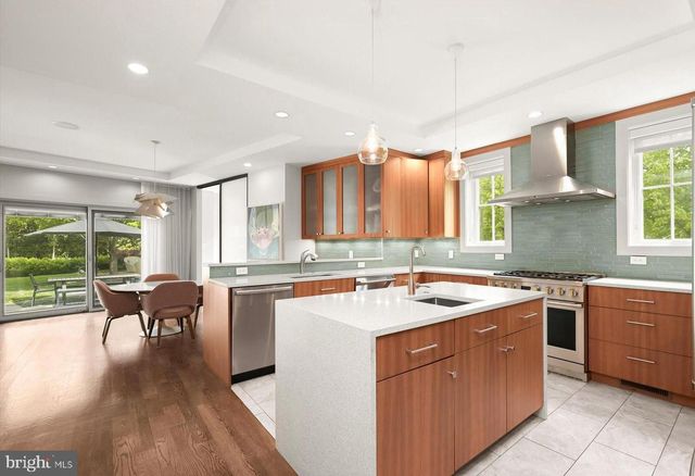 2901 ALBEMARLE ST NW, Washington, DC 20008