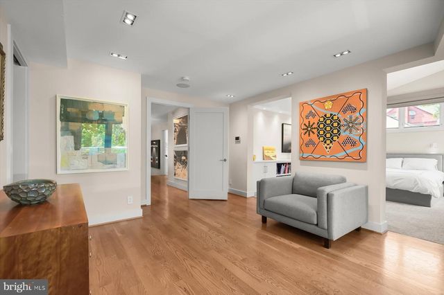 2901 ALBEMARLE ST NW, Washington, DC 20008