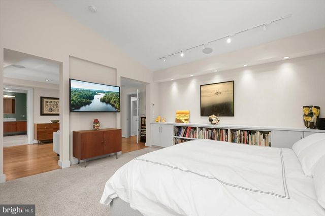 2901 ALBEMARLE ST NW, Washington, DC 20008