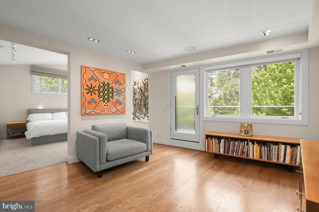 2901 ALBEMARLE ST NW, Washington, DC 20008