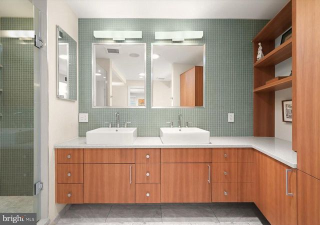 2901 ALBEMARLE ST NW, Washington, DC 20008