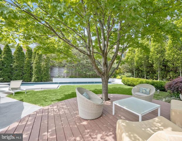 2901 ALBEMARLE ST NW, Washington, DC 20008