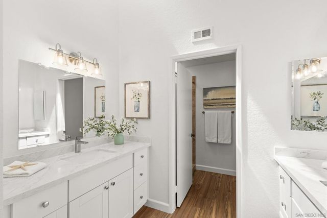 863 Violet Ct, Carlsbad, CA 92011