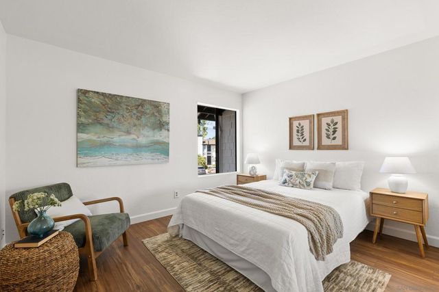 863 Violet Ct, Carlsbad, CA 92011