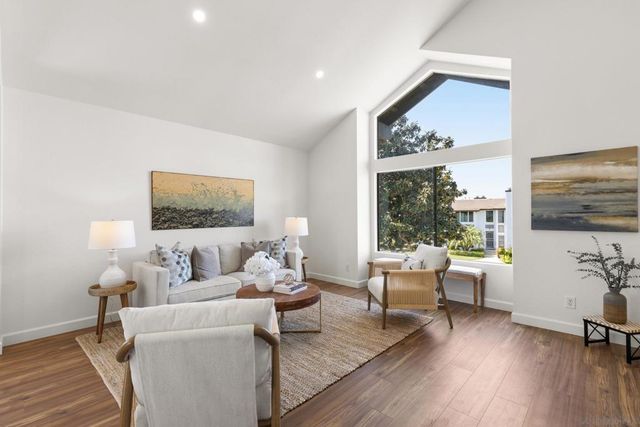 863 Violet Ct, Carlsbad, CA 92011