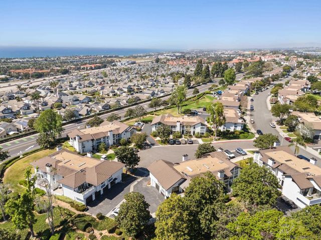 863 Violet Ct, Carlsbad, CA 92011